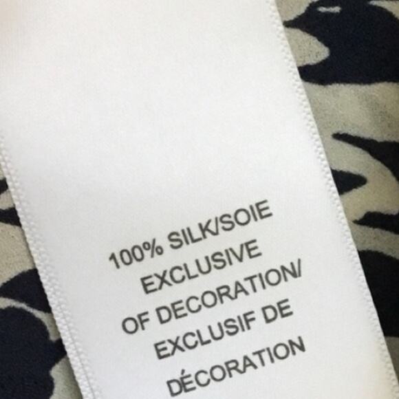 Tory Burch keyhole solo bird blouse size 4 - Picture 8 of 9